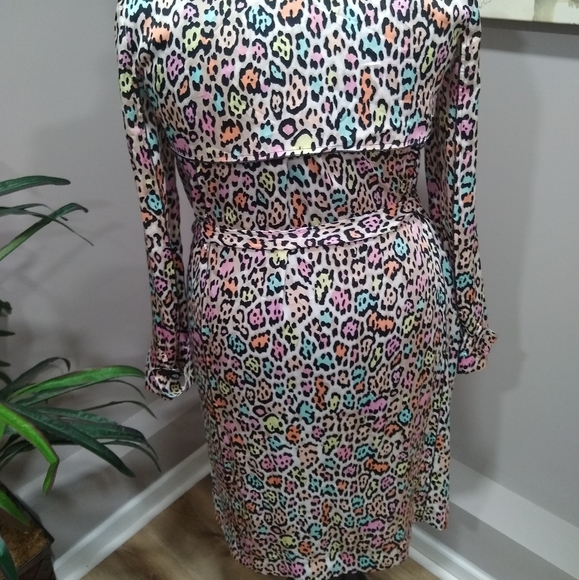 BCBG Maxazria Multi Color Animal Print Trench Style Duster - Picture 6 of 16